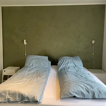 Bright Modern - Prime Location Apartment