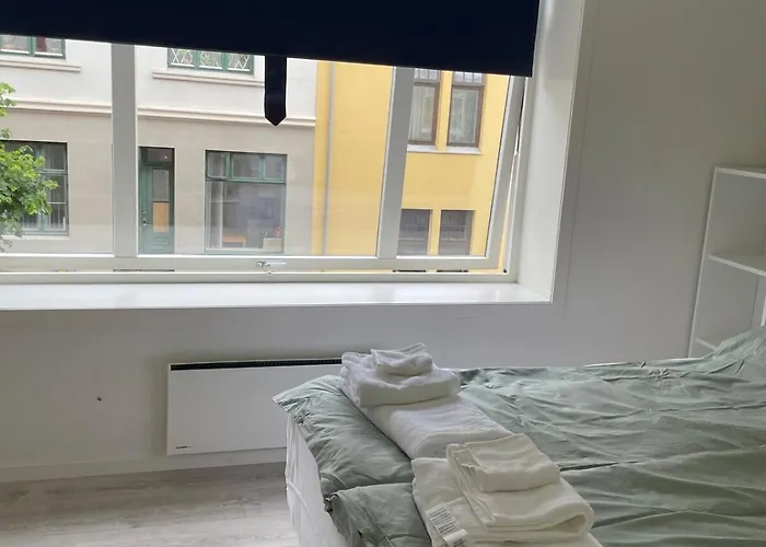 Bright Modern - Prime Location